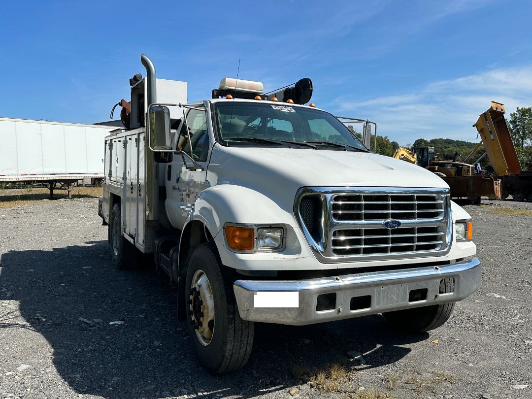 2003 FORD F650 Service Truck - Image 8
